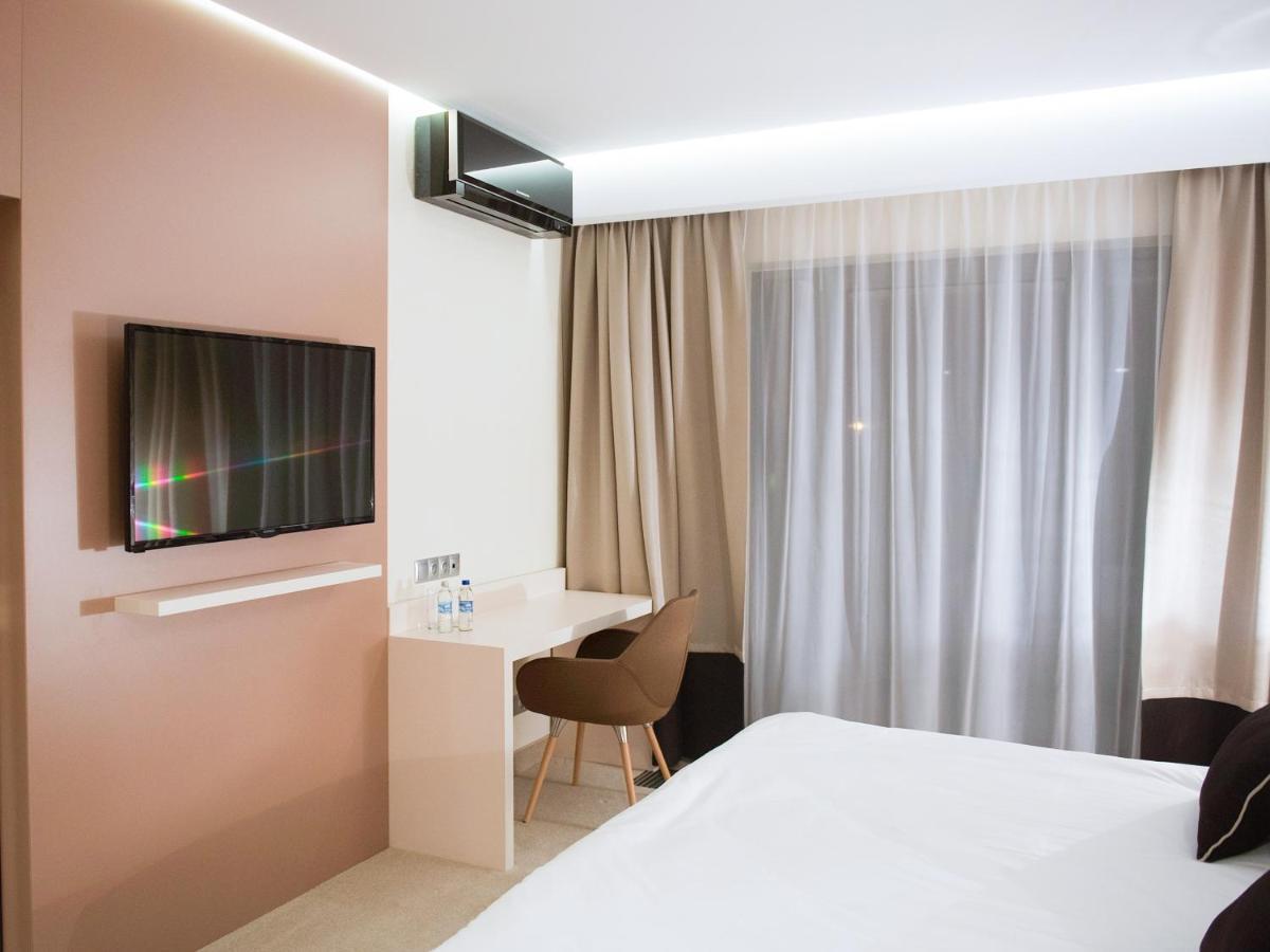 Hotel Kosma Kozmin Экстерьер фото